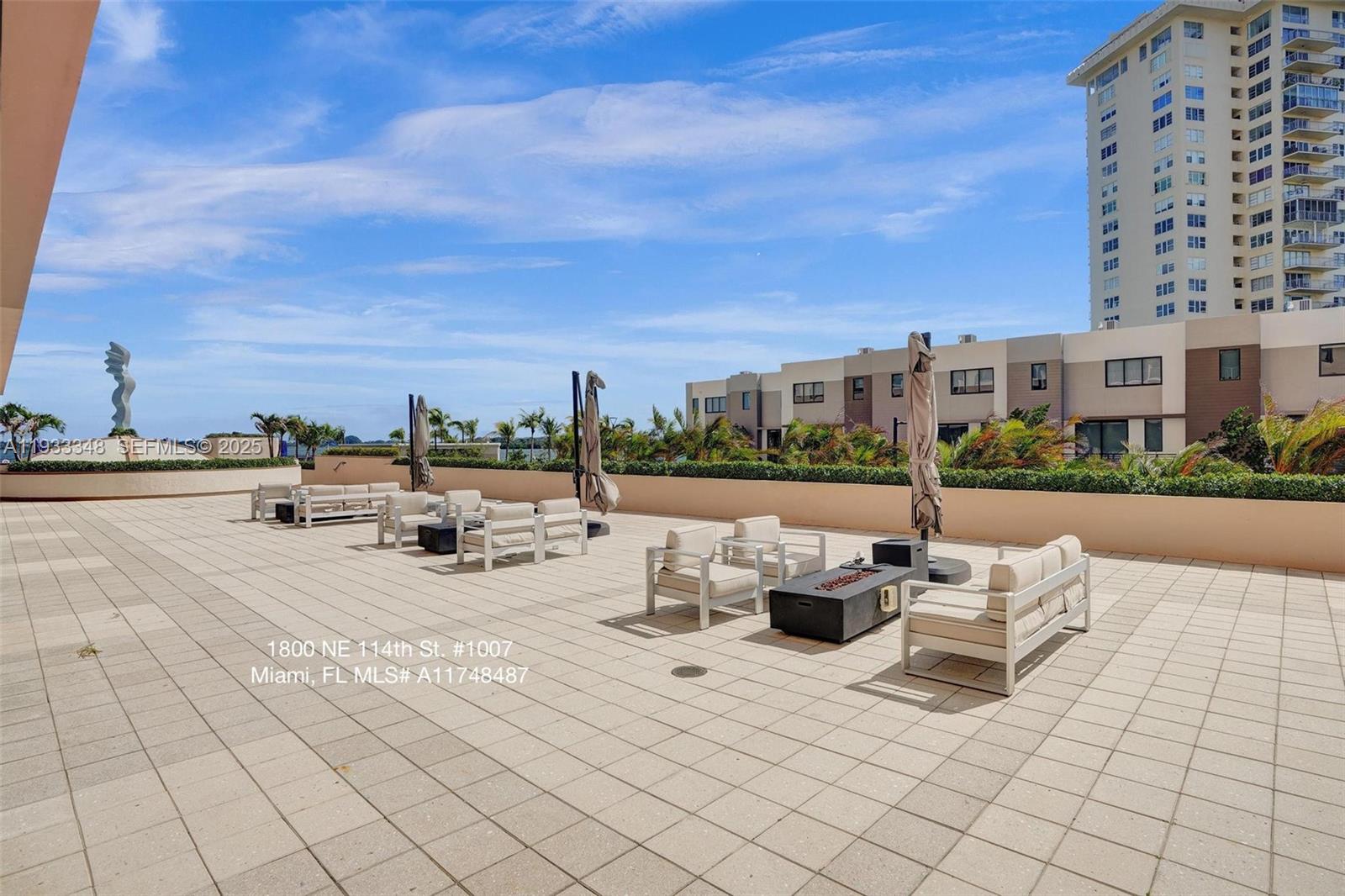 CRICKET CLUB CONDO - Residential