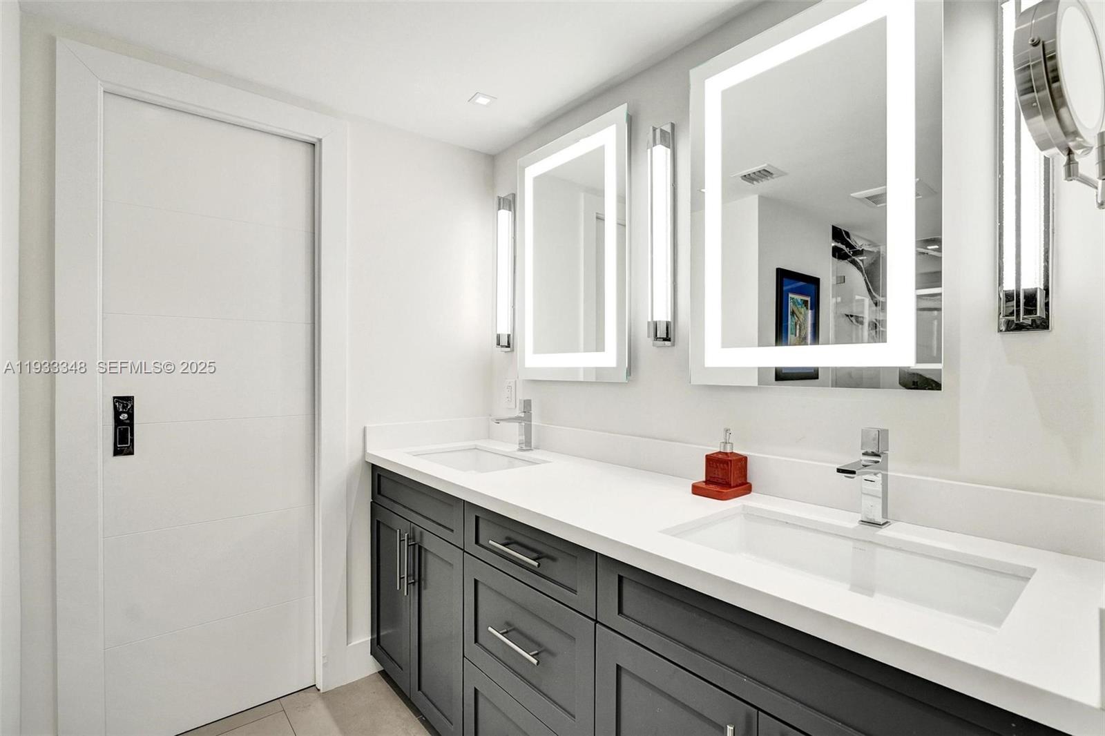 CRICKET CLUB CONDO - Residential