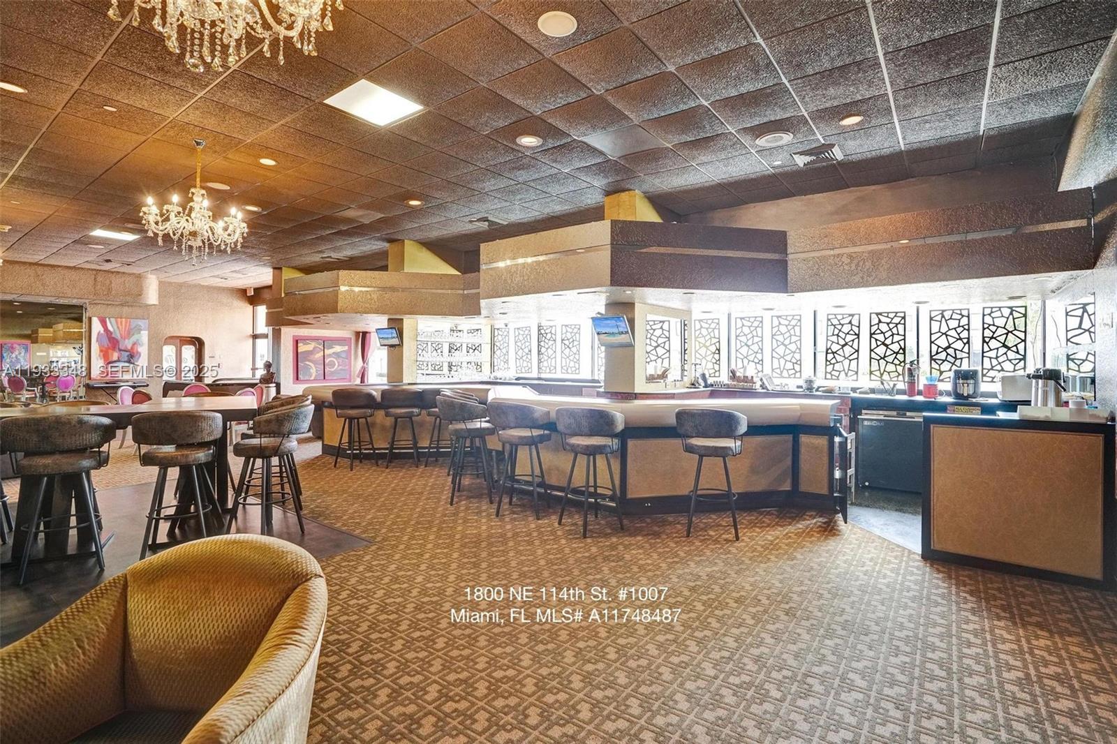 CRICKET CLUB CONDO - Residential