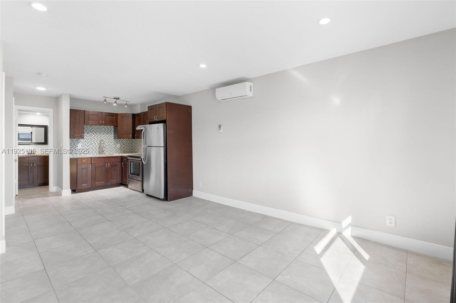 PROSPECT GARDENS - Residential Lease