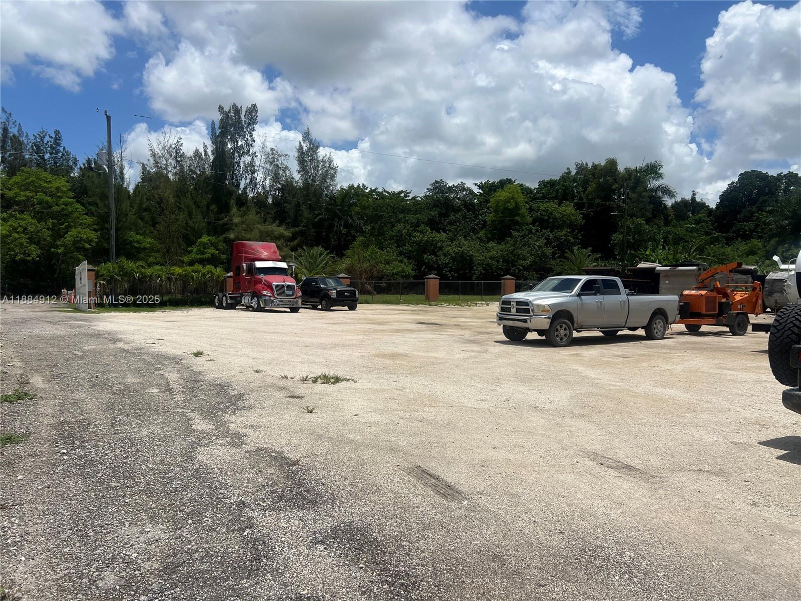 FLORIDA FRUIT LAND COMPAN - Land