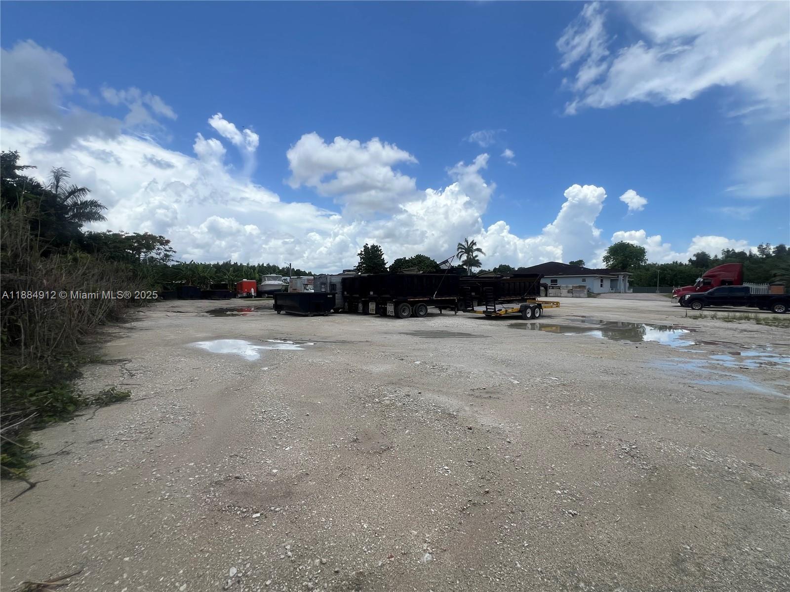 FLORIDA FRUIT LAND COMPAN - Land