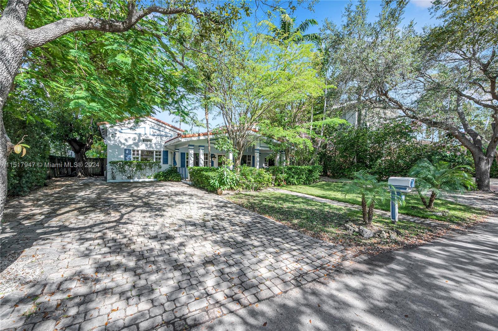 TROPICAL ISLE HOMES SUB 4 - Residential