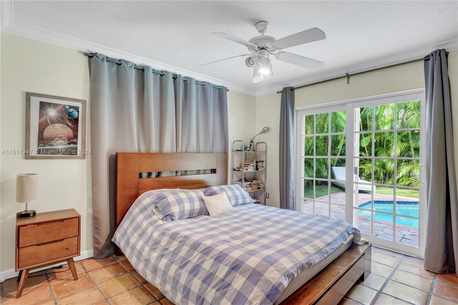 TROPICAL ISLE HOMES SUB 4 - Residential