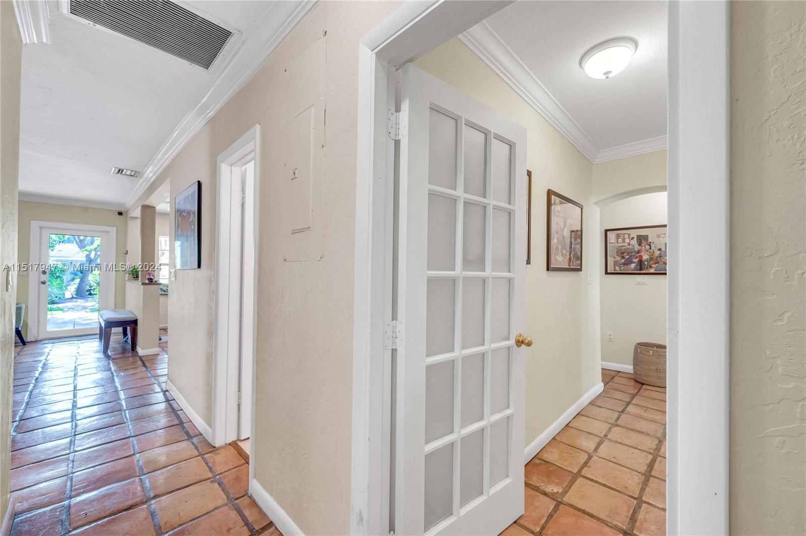 TROPICAL ISLE HOMES SUB 4 - Residential