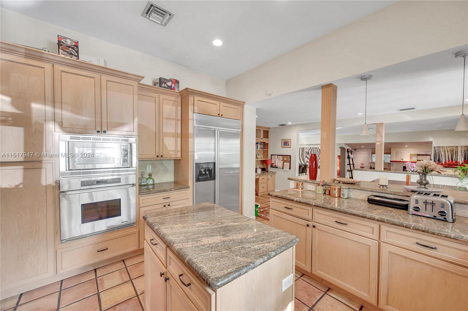 TROPICAL ISLE HOMES SUB 4 - Residential