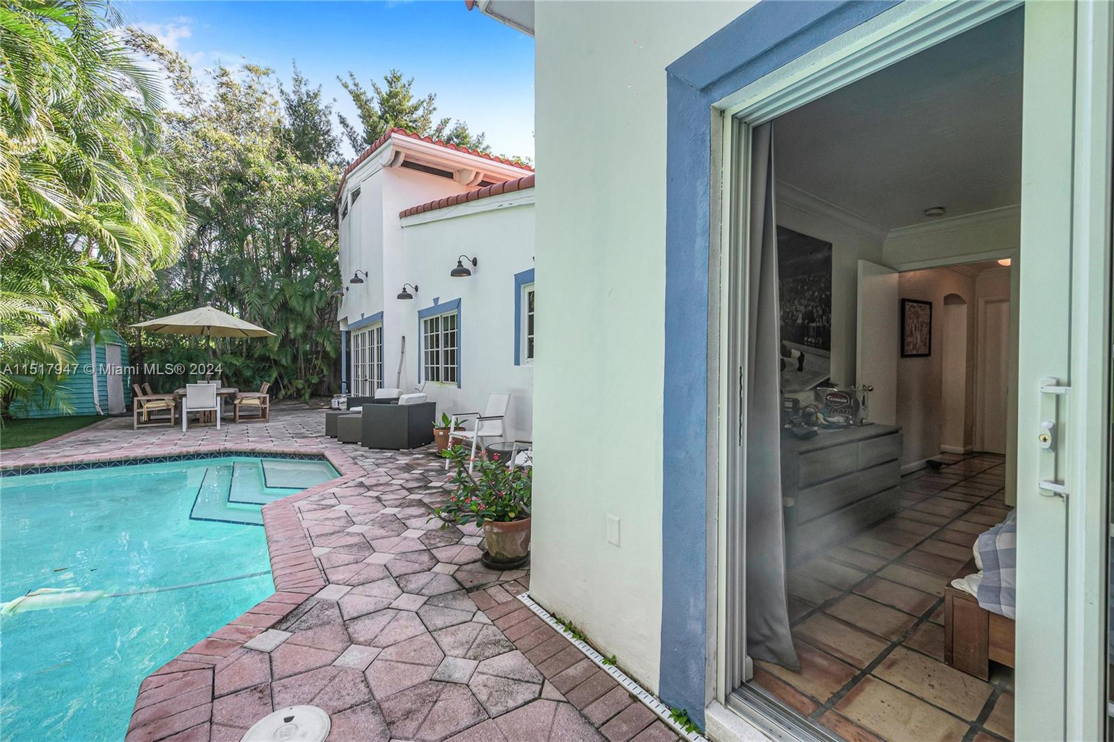 TROPICAL ISLE HOMES SUB 4 - Residential