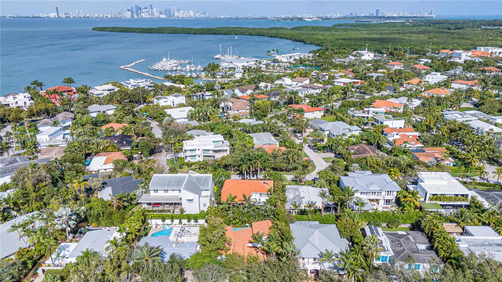 TROPICAL ISLE HOMES SUB 4 - Residential