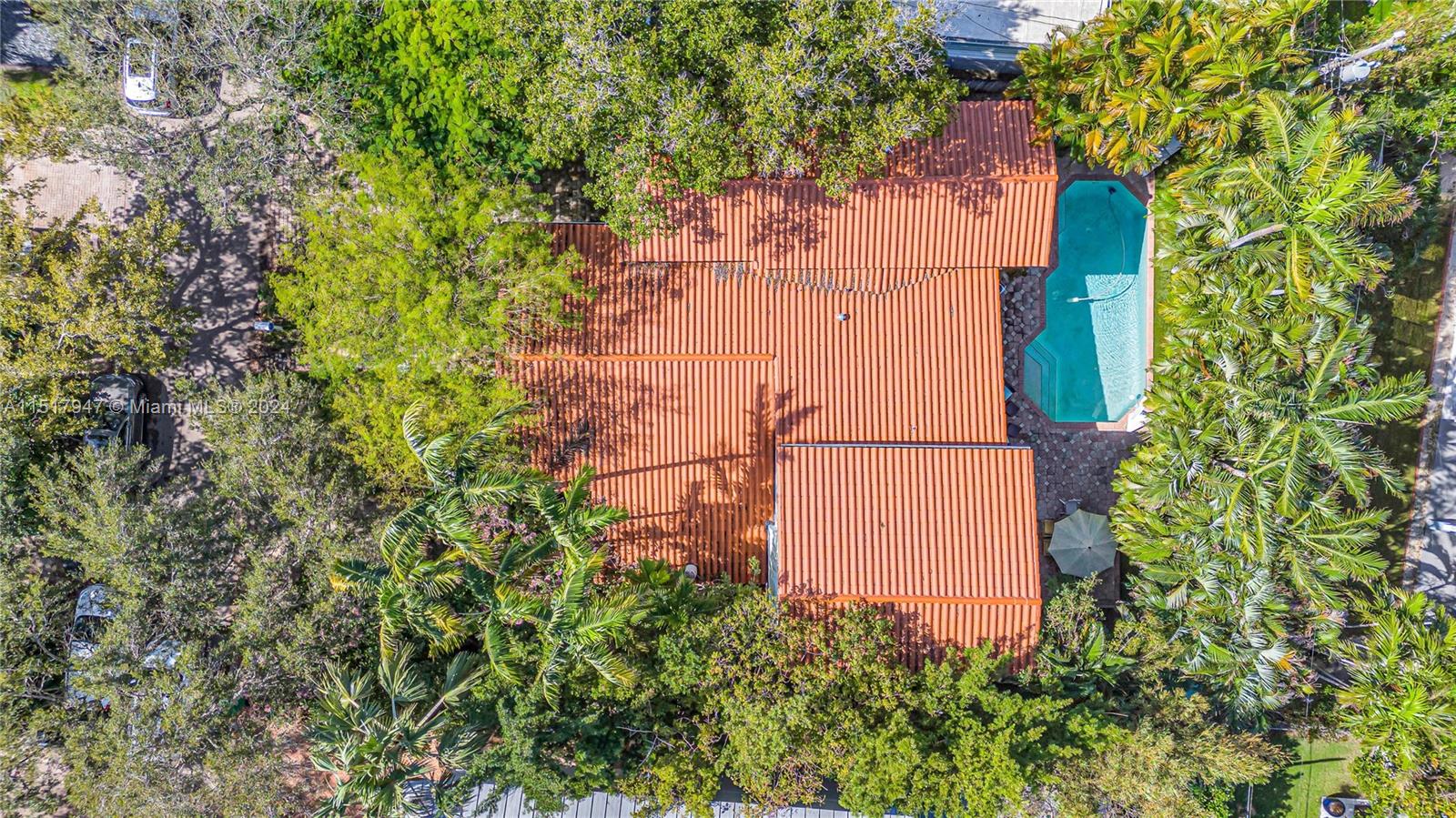 TROPICAL ISLE HOMES SUB 4 - Residential