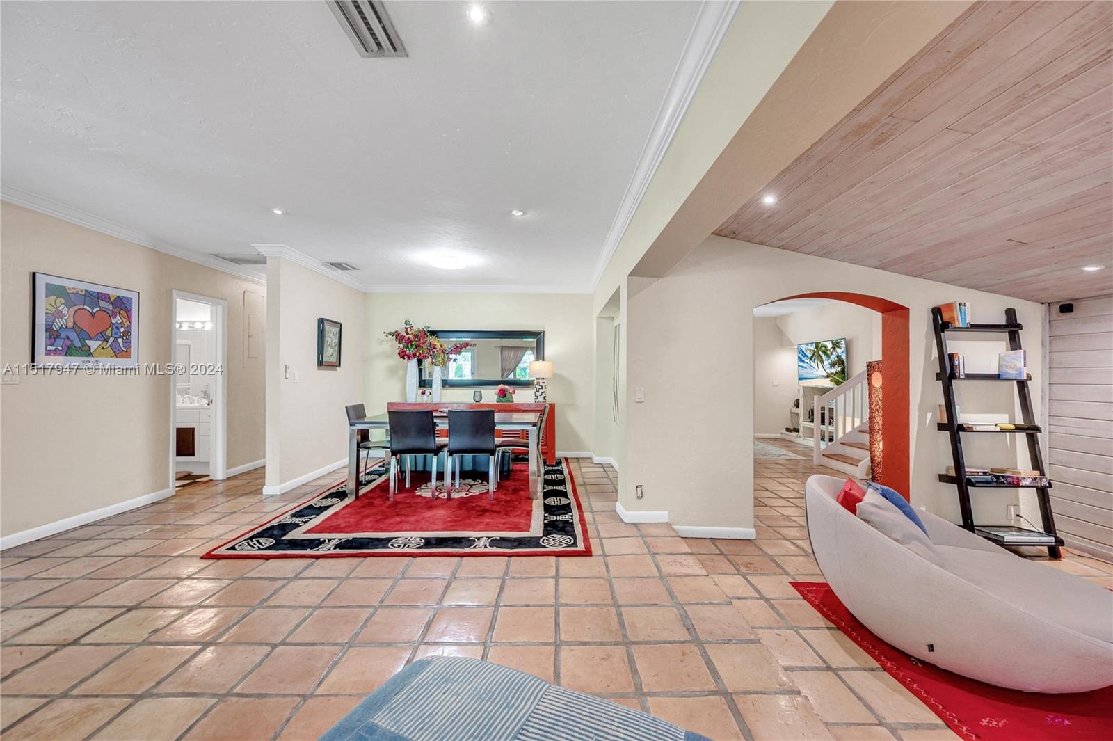 TROPICAL ISLE HOMES SUB 4 - Residential