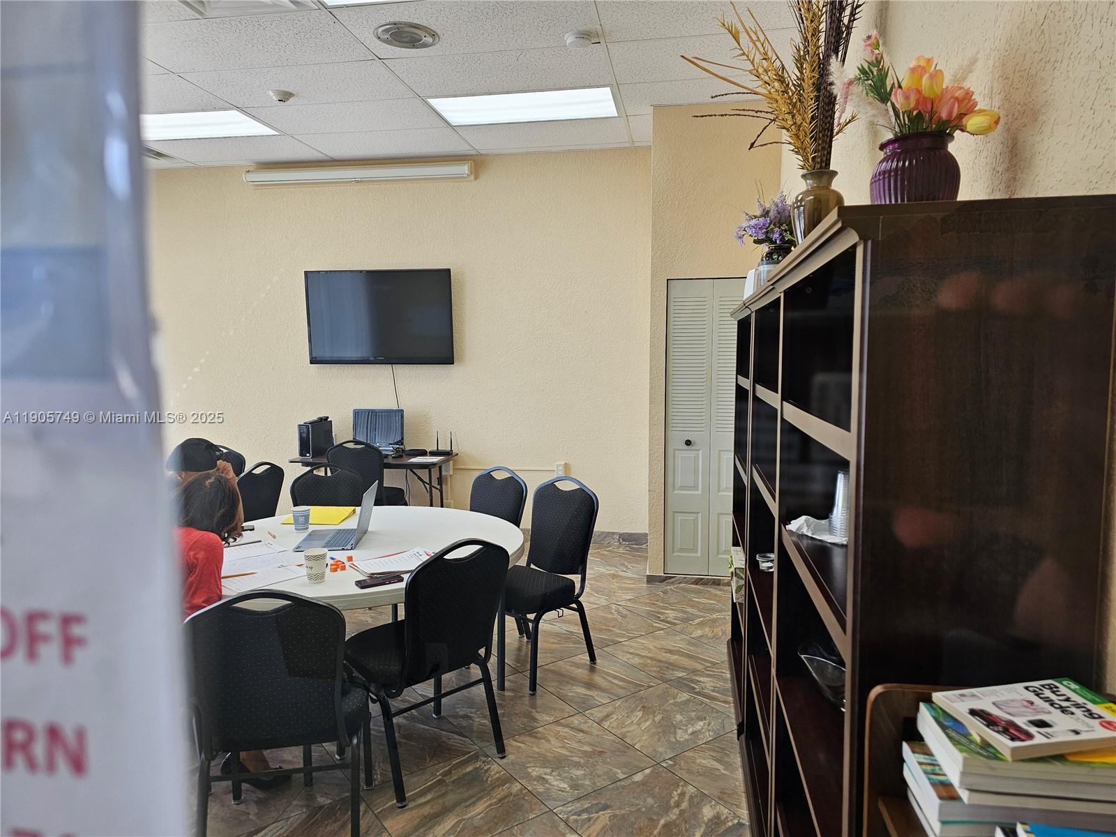 PALM BEACH LEISUREVILLE S - Residential