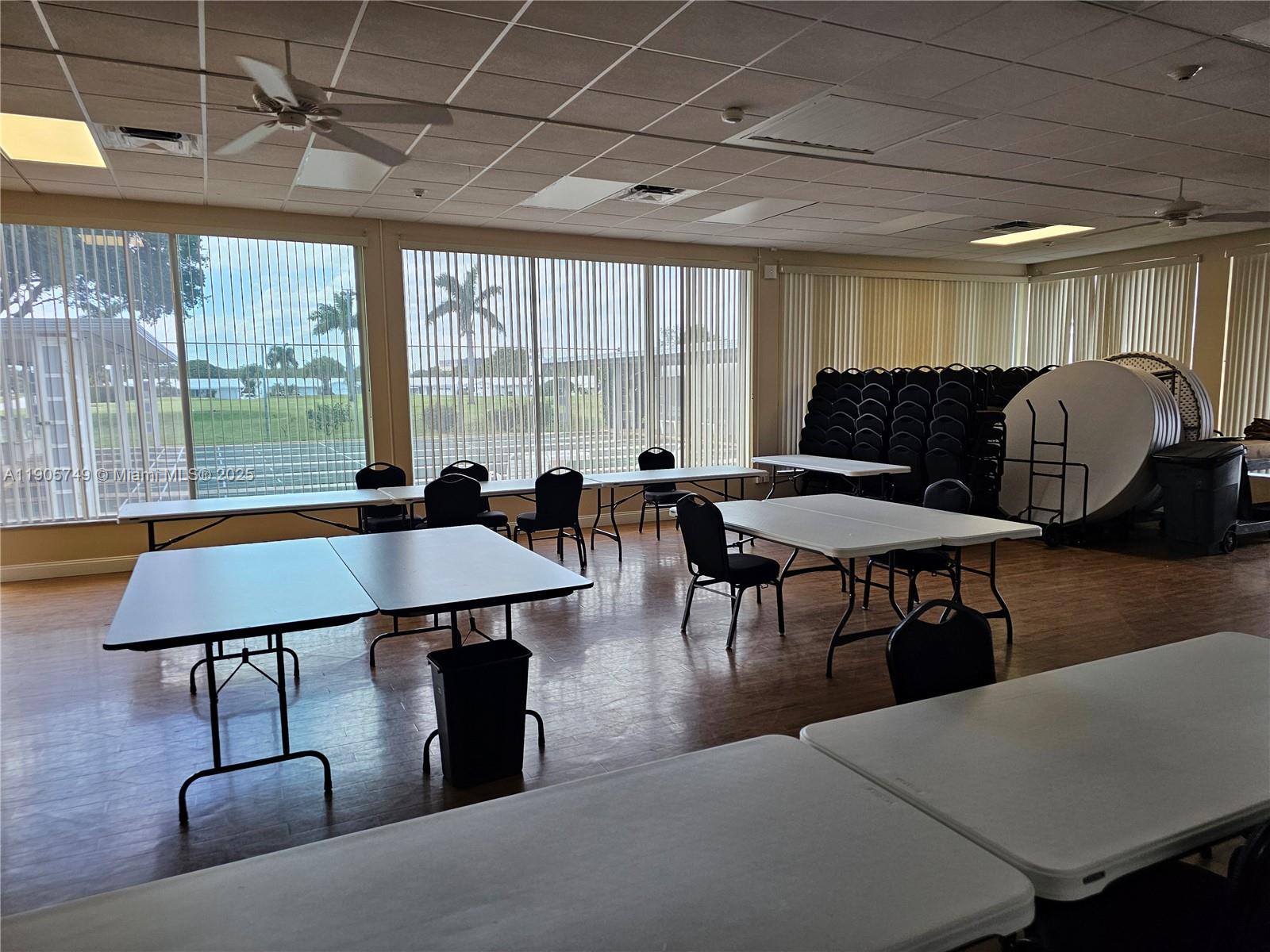 PALM BEACH LEISUREVILLE S - Residential