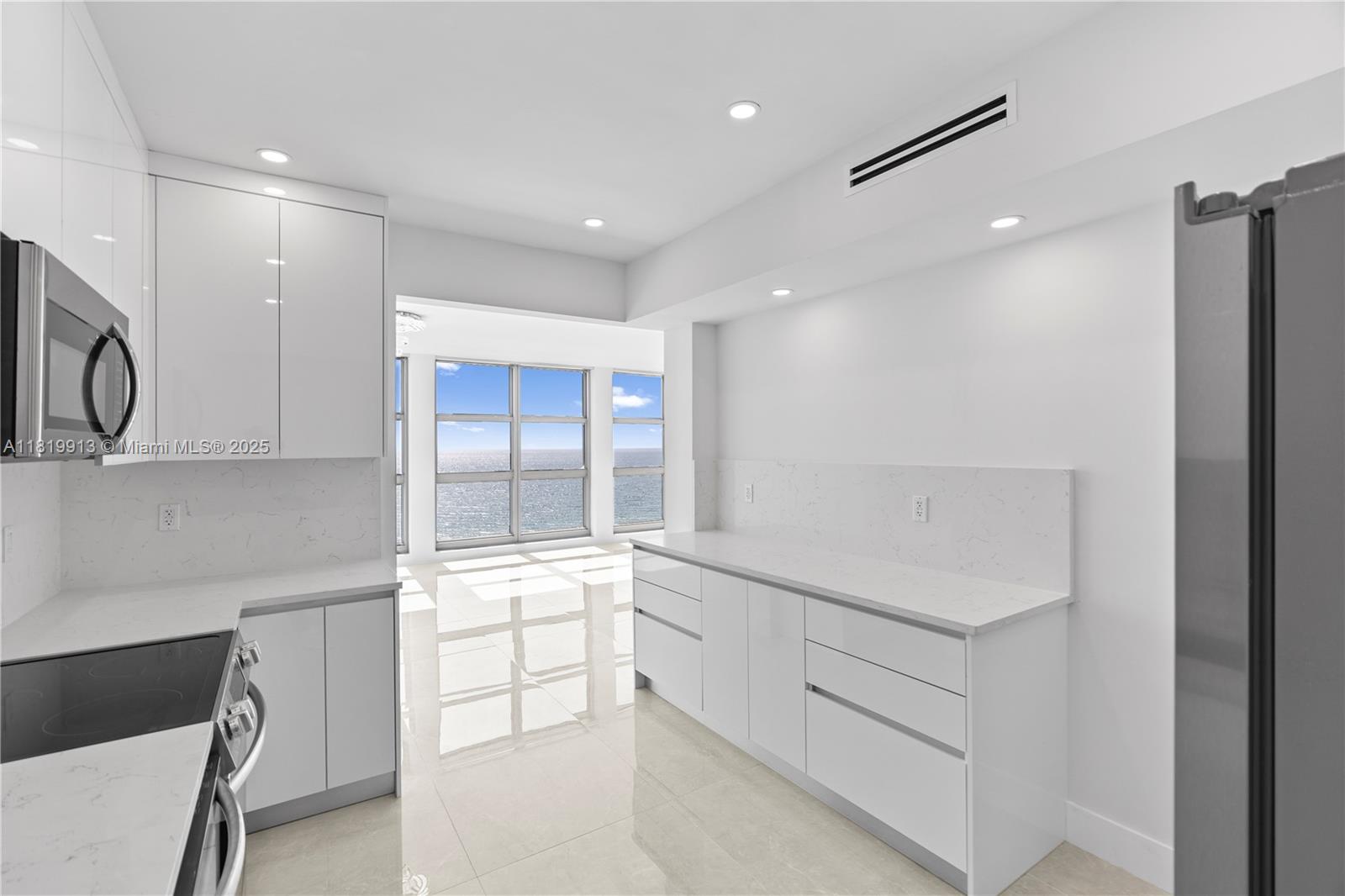 CRYSTAL HOUSE CONDO - Residential