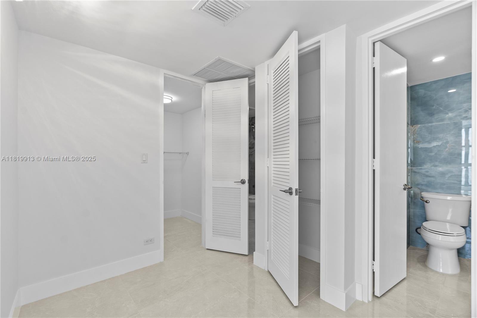 CRYSTAL HOUSE CONDO - Residential