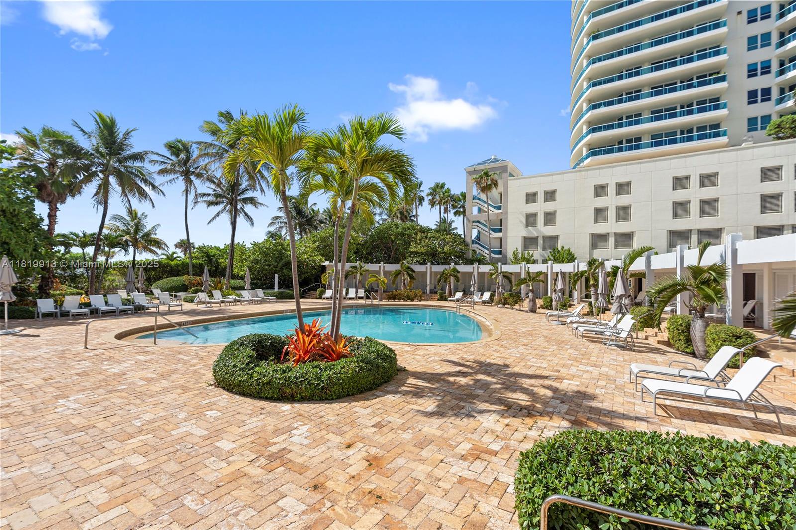 CRYSTAL HOUSE CONDO - Residential