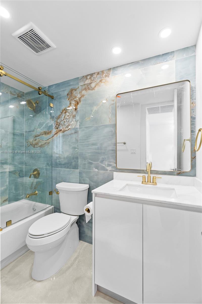 CRYSTAL HOUSE CONDO - Residential