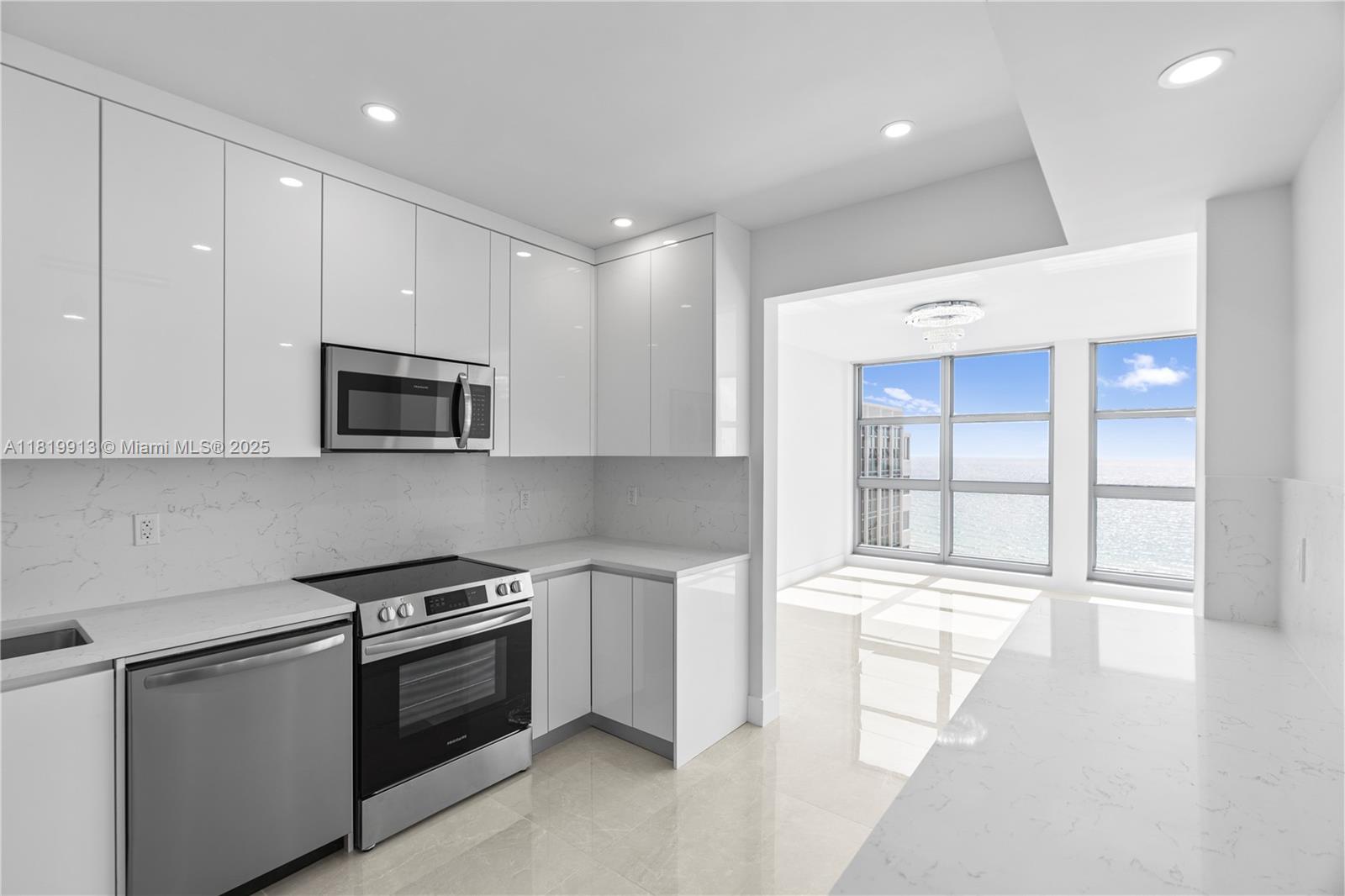 CRYSTAL HOUSE CONDO - Residential