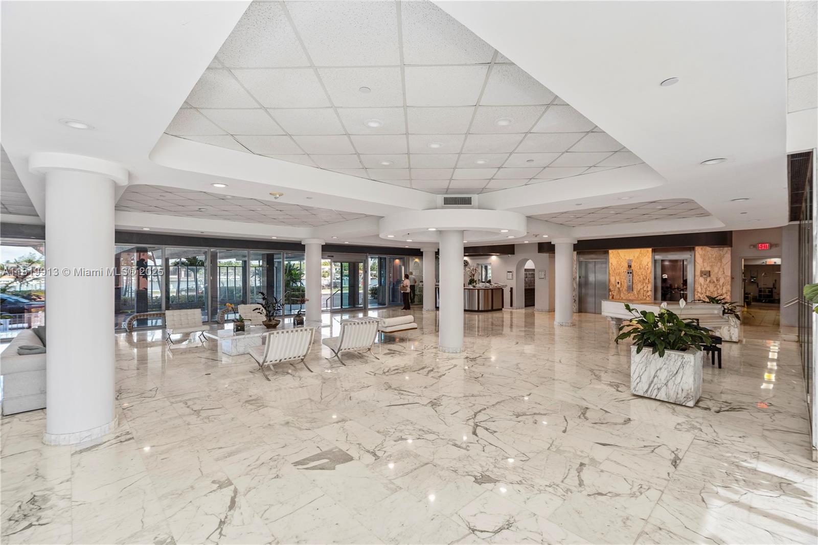 CRYSTAL HOUSE CONDO - Residential