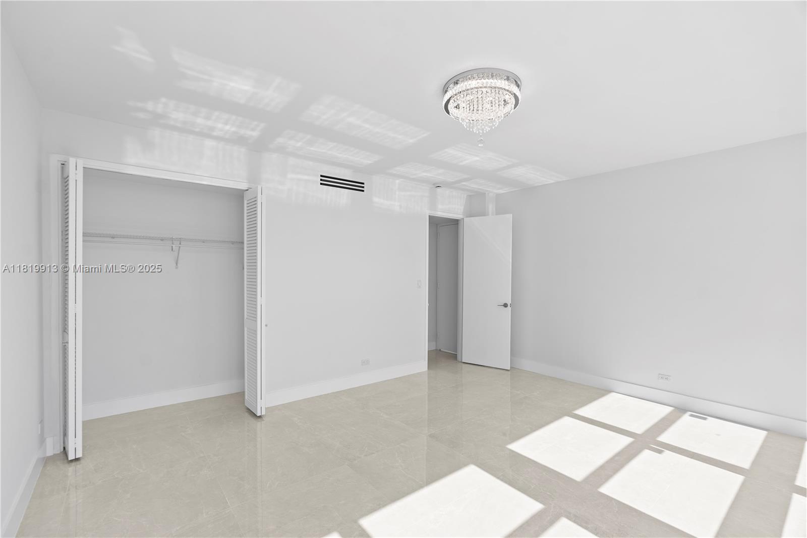CRYSTAL HOUSE CONDO - Residential