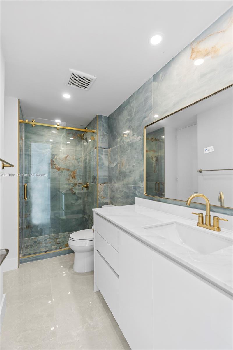 CRYSTAL HOUSE CONDO - Residential