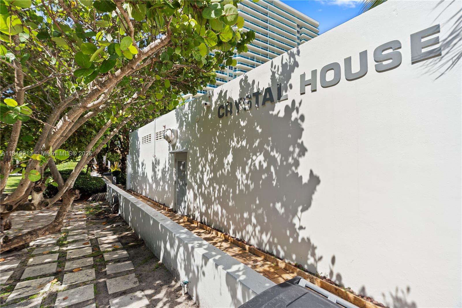 CRYSTAL HOUSE CONDO - Residential