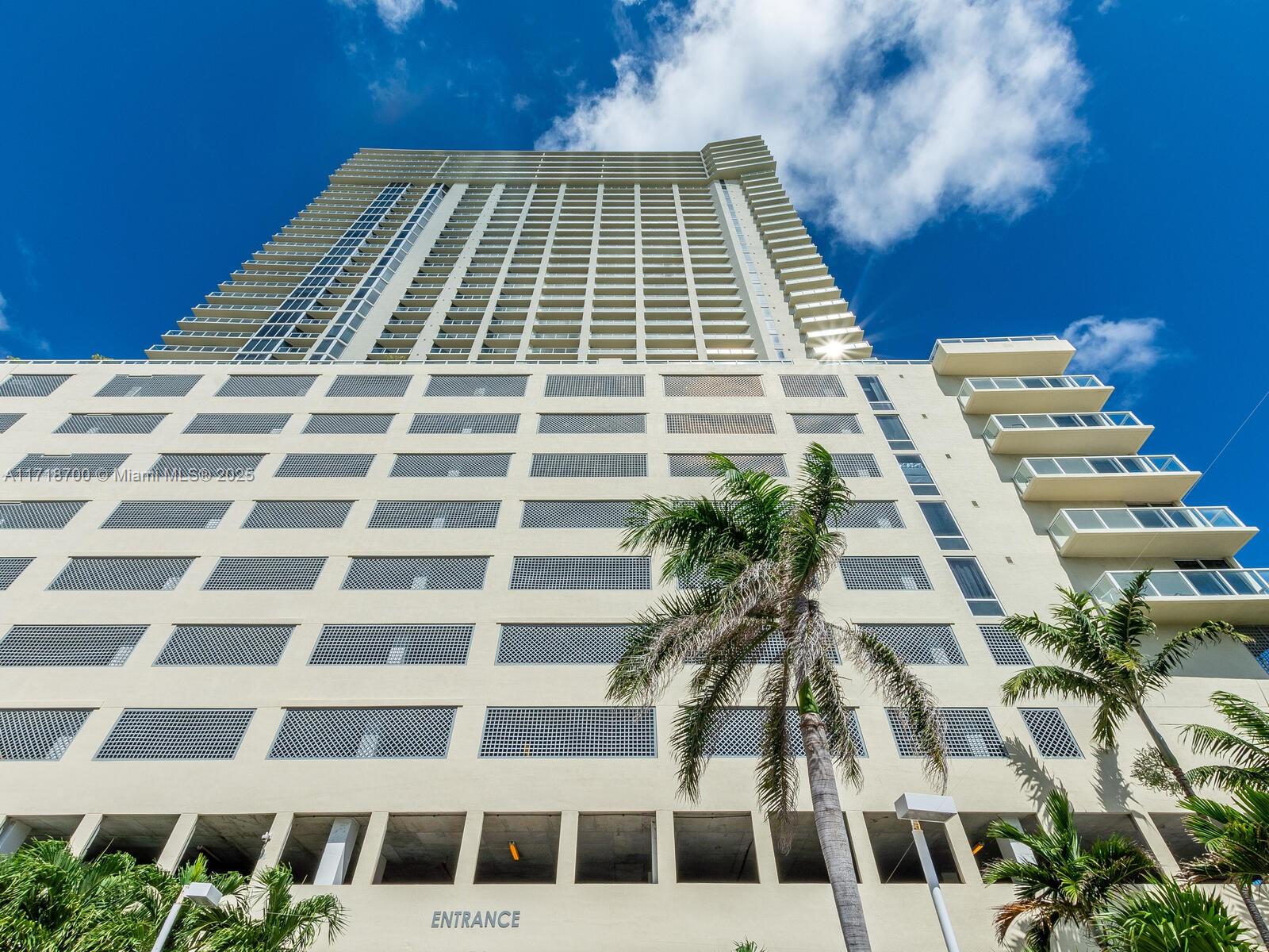 LA PERLA CONDO - Residential
