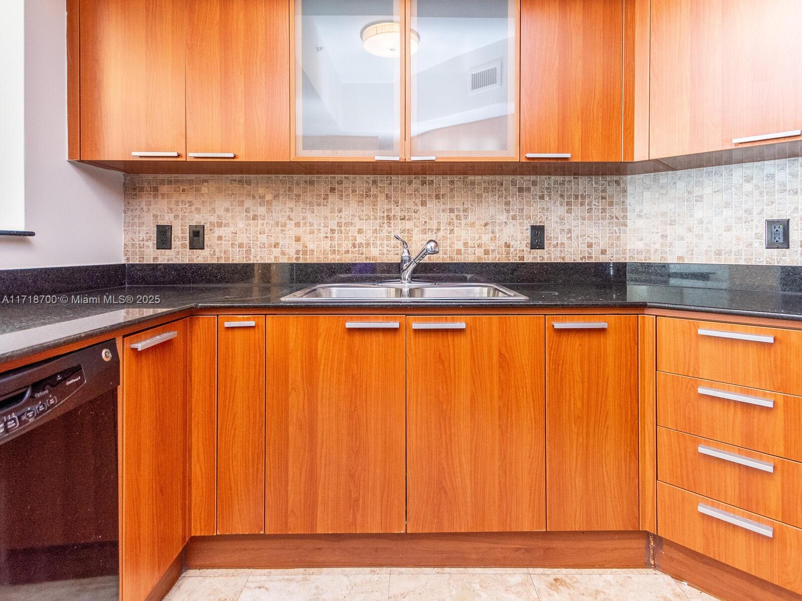 LA PERLA CONDO - Residential