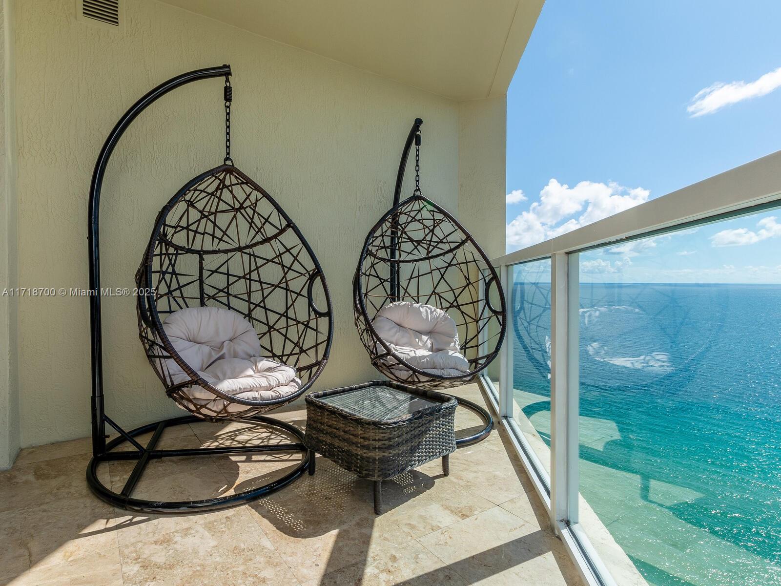 LA PERLA CONDO - Residential