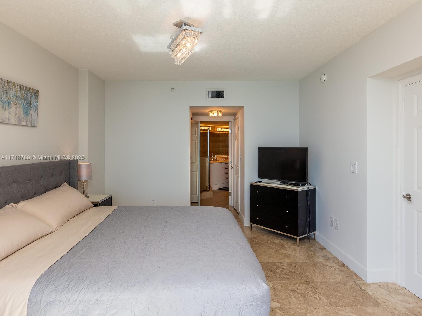 LA PERLA CONDO - Residential