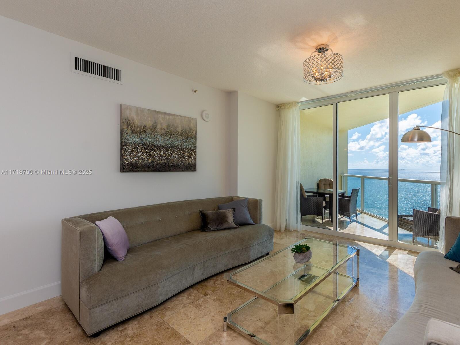LA PERLA CONDO - Residential