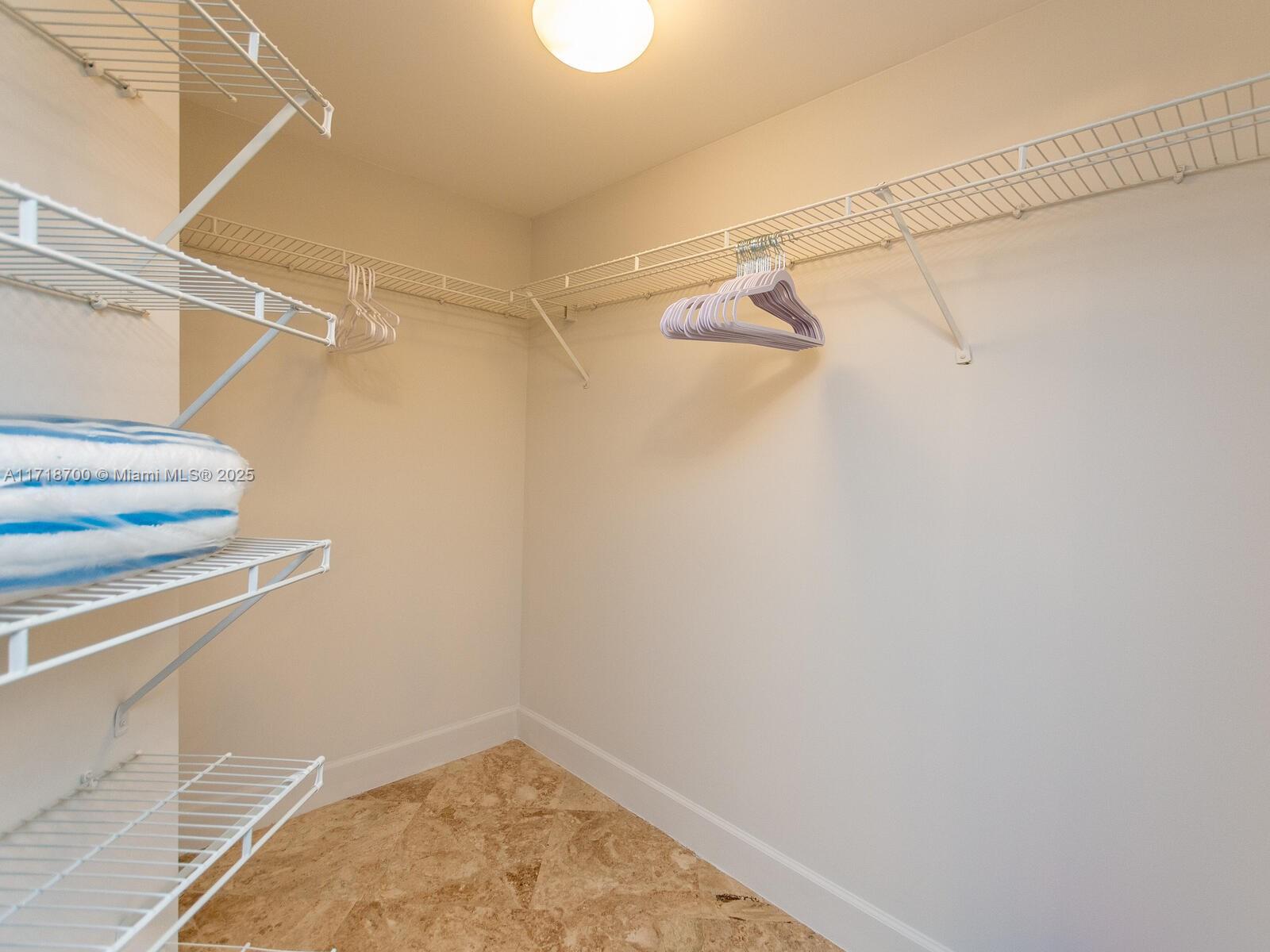 LA PERLA CONDO - Residential