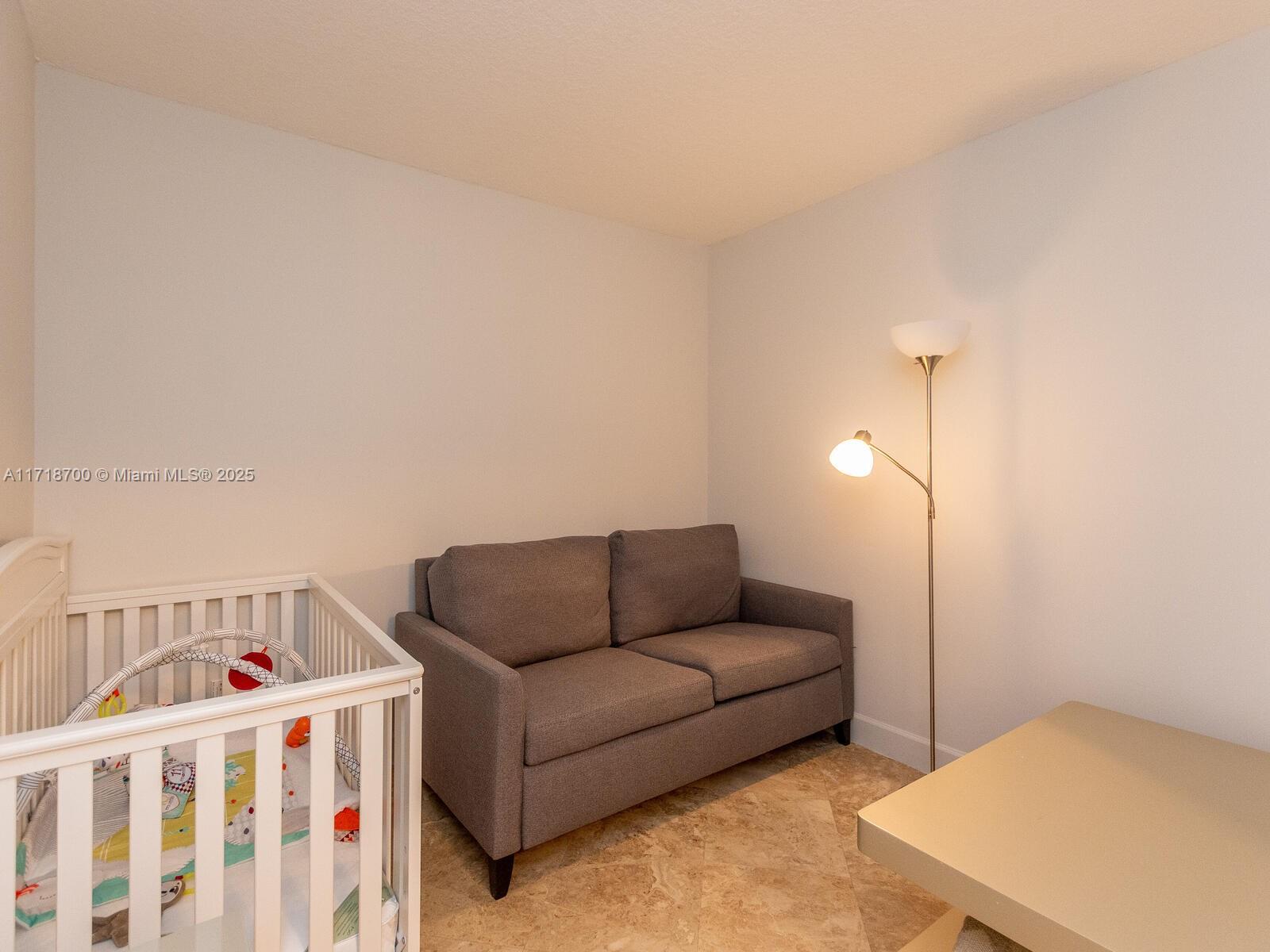 LA PERLA CONDO - Residential