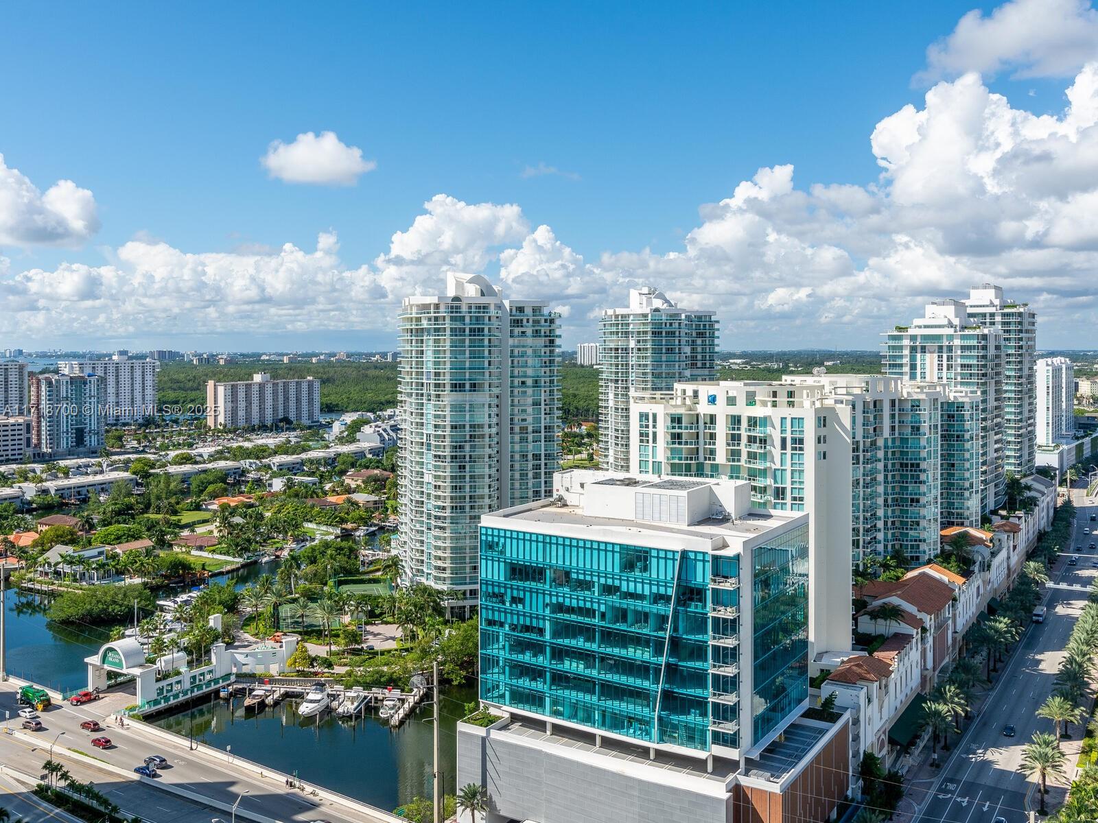 LA PERLA CONDO - Residential