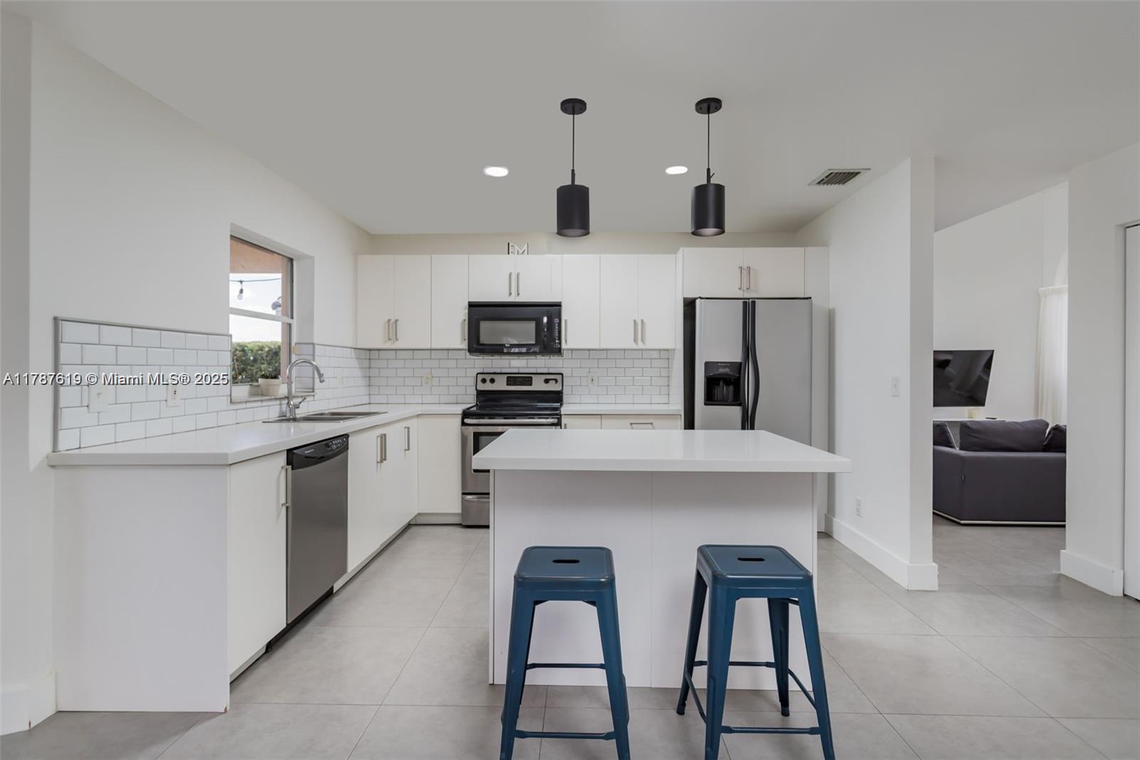 18091 SW 27th