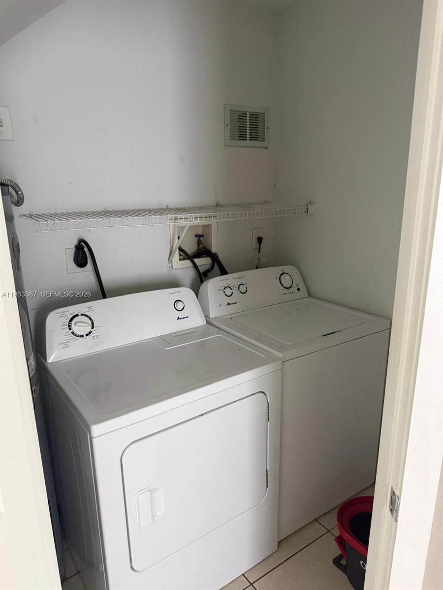 LEEWARD AT ISLANDS AT DOR - Residential