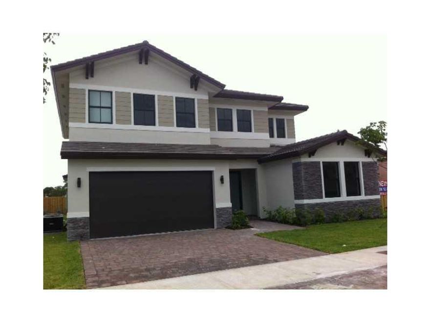 Why compete with resale's when you can sell new homes! This 5 bedroom 6 bathroom 2 car garage contemporary style home w/over 4,200 sqft features spacious layout w/10 ft ceilings, large impact windows/doors giving the home great natural lighting! Home incl udes 42" wood kitchen cabinets, granite counter tops, flat concrete roof tile, natural stone, brick pavers, fenced yard plus much more! No homeowners association! Bali "Million Dollar Lifestyle Half the Price"