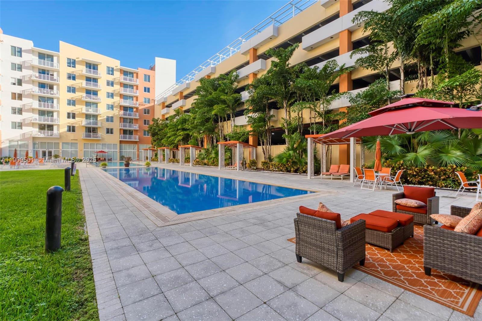 VENTURE AT AVENTURA WEST - Residential Lease