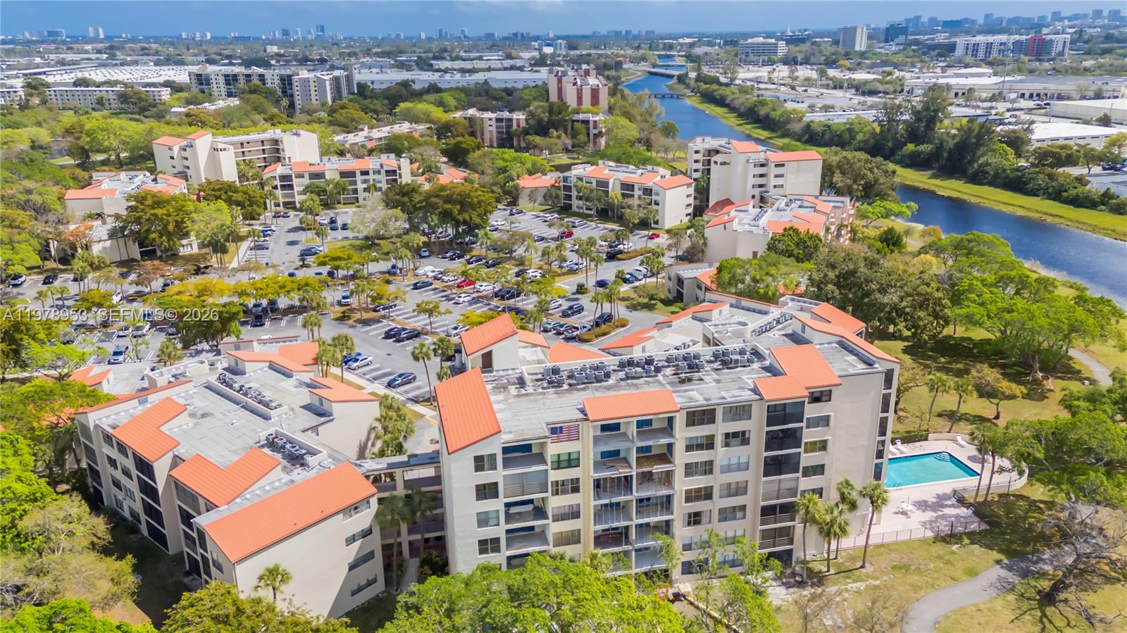 CYPRESS BEND I-D CONDO - Residential