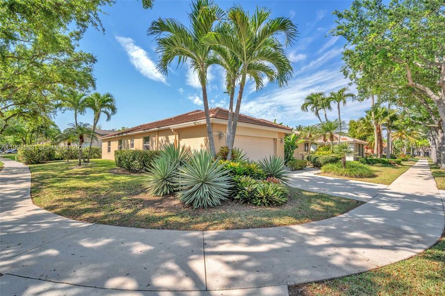 Finding a home in Weston with the right layout, size, and location is hard enough. Finding one that also gives you the freedom to upgrade it to your own specifications is even harder.

That is what makes 290 Landings Blvd stand out.

Located on a prime corner lot in The Landings @ Weston, this one-story home offers 3,432 square feet, 4 bedrooms, 3 full baths, a 2-car garage, high ceilings, and a spacious floor plan with the kind of scale and flexibility buyers are looking for. Bright living areas, generous room sizes, large windows, and oversized sliding glass doors create an open, inviting feel throughout. A 2021 roof adds meaningful value and peace of mind, giving buyers one major improvement already in place.

For buyers who understand that you can change finishes but not location, lot, or layout, this home presents a rare opportunity. The kitchen, baths, and living spaces offer the ideal canvas to design and update according to your own style, while the covered brick-paver patio and spacious garden framed by full-grown hedges provide privacy and room to create an exceptional outdoor retreat.

Set in the City of Weston, near parks, shopping, dining, and everything that makes Weston so desirable, this property is perfect for the buyer seeking great bones, a desirable one-story design, and the chance to create personalized value.