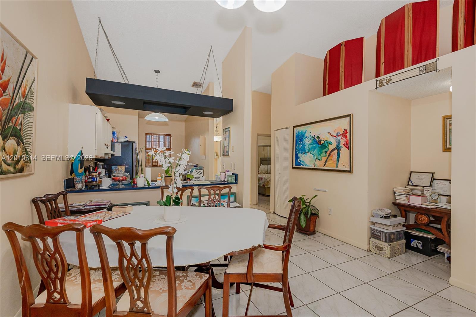 COUNTRY LAKE MANORS TOWNH - Residential