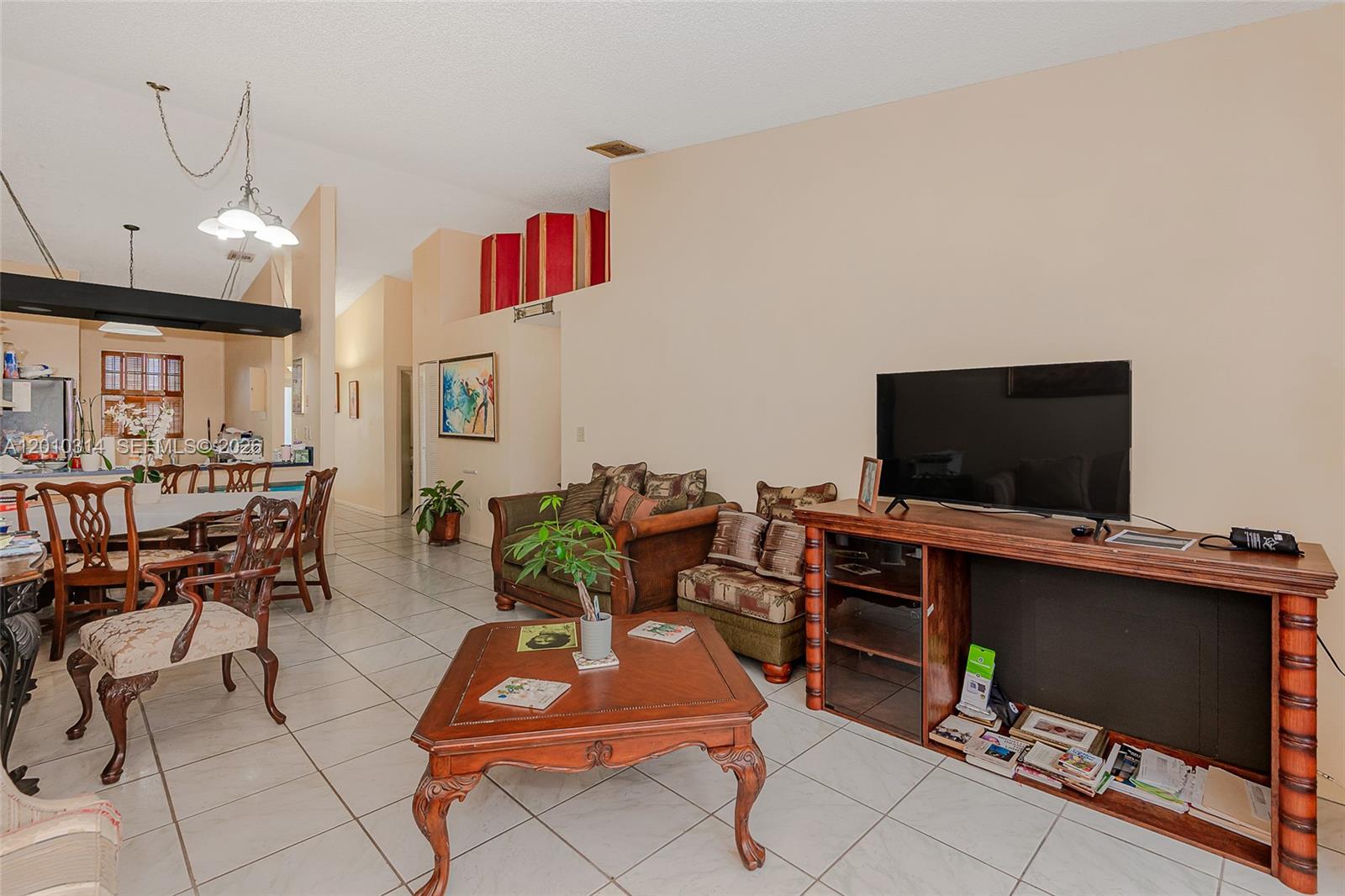 COUNTRY LAKE MANORS TOWNH - Residential