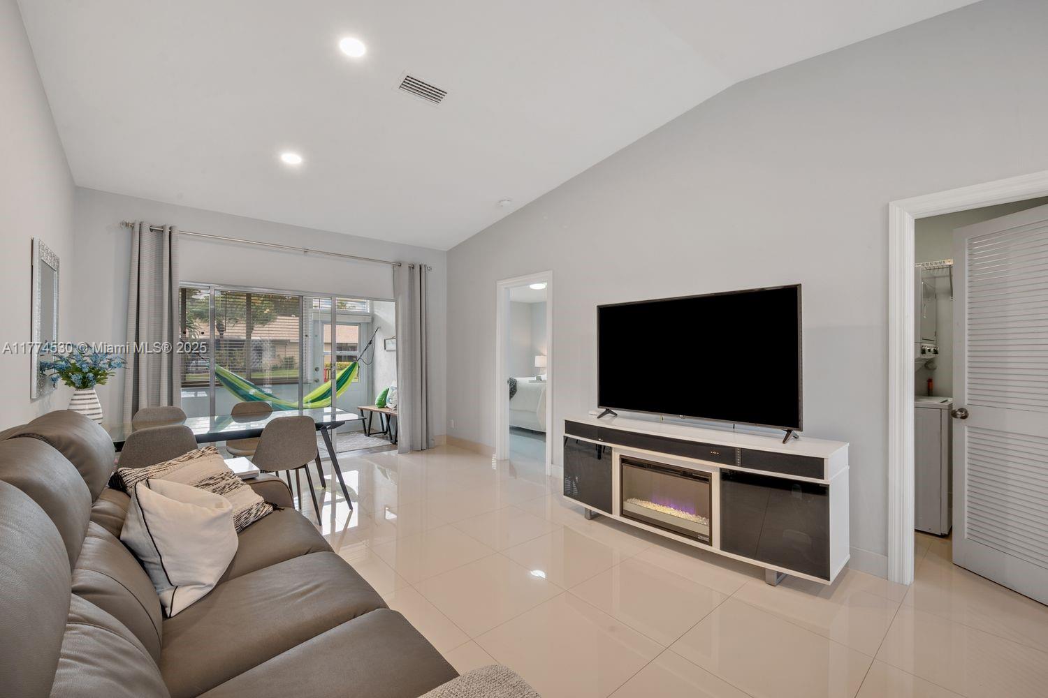 WHISPER WALK - Residential Lease
