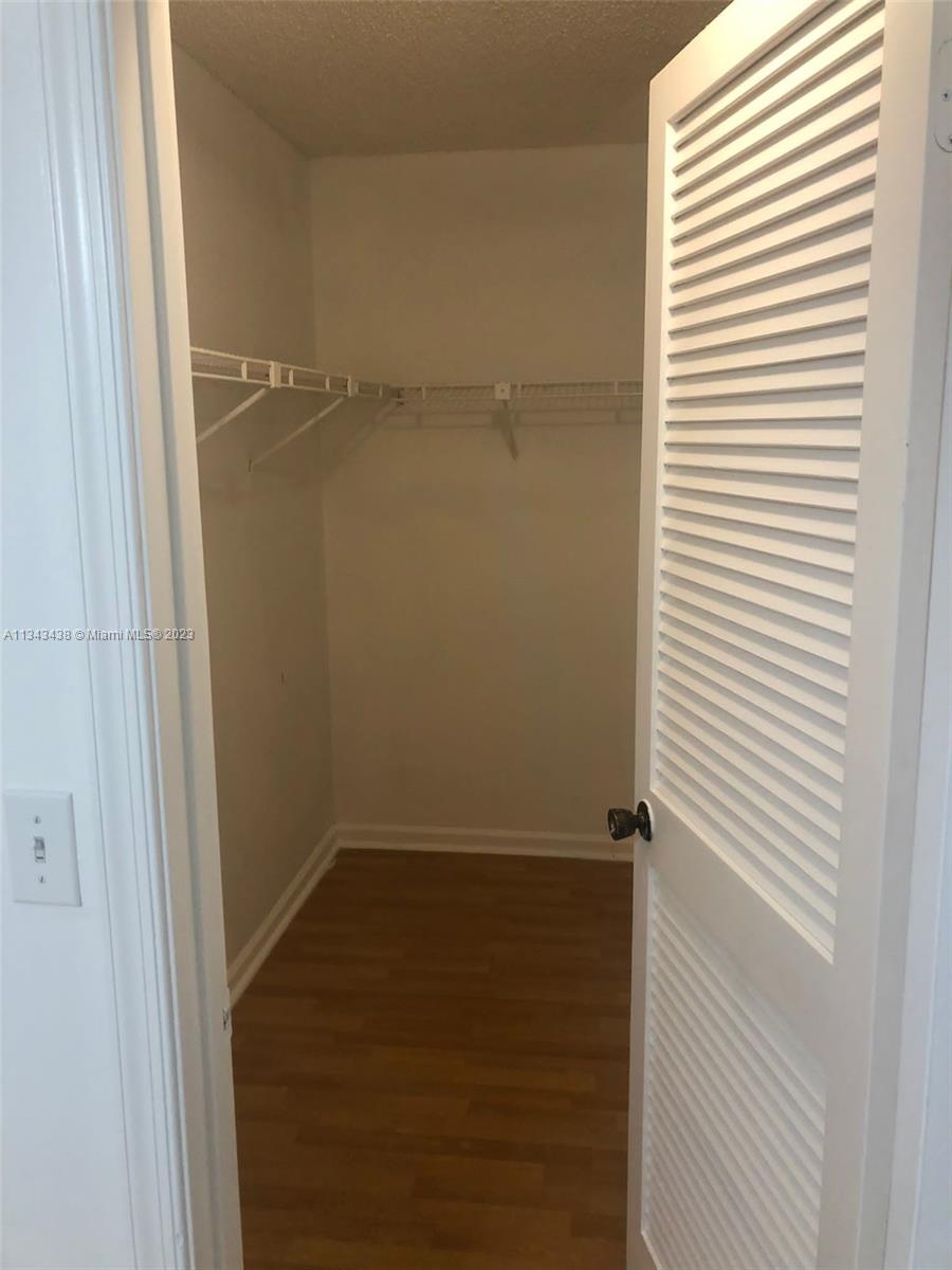 GRENADIER LAKES AT WELLEB - Residential