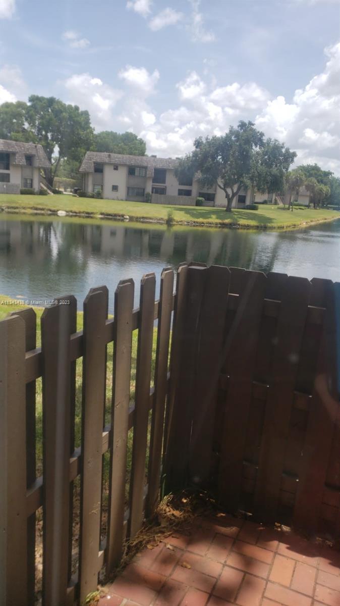 GRENADIER LAKES AT WELLEB - Residential