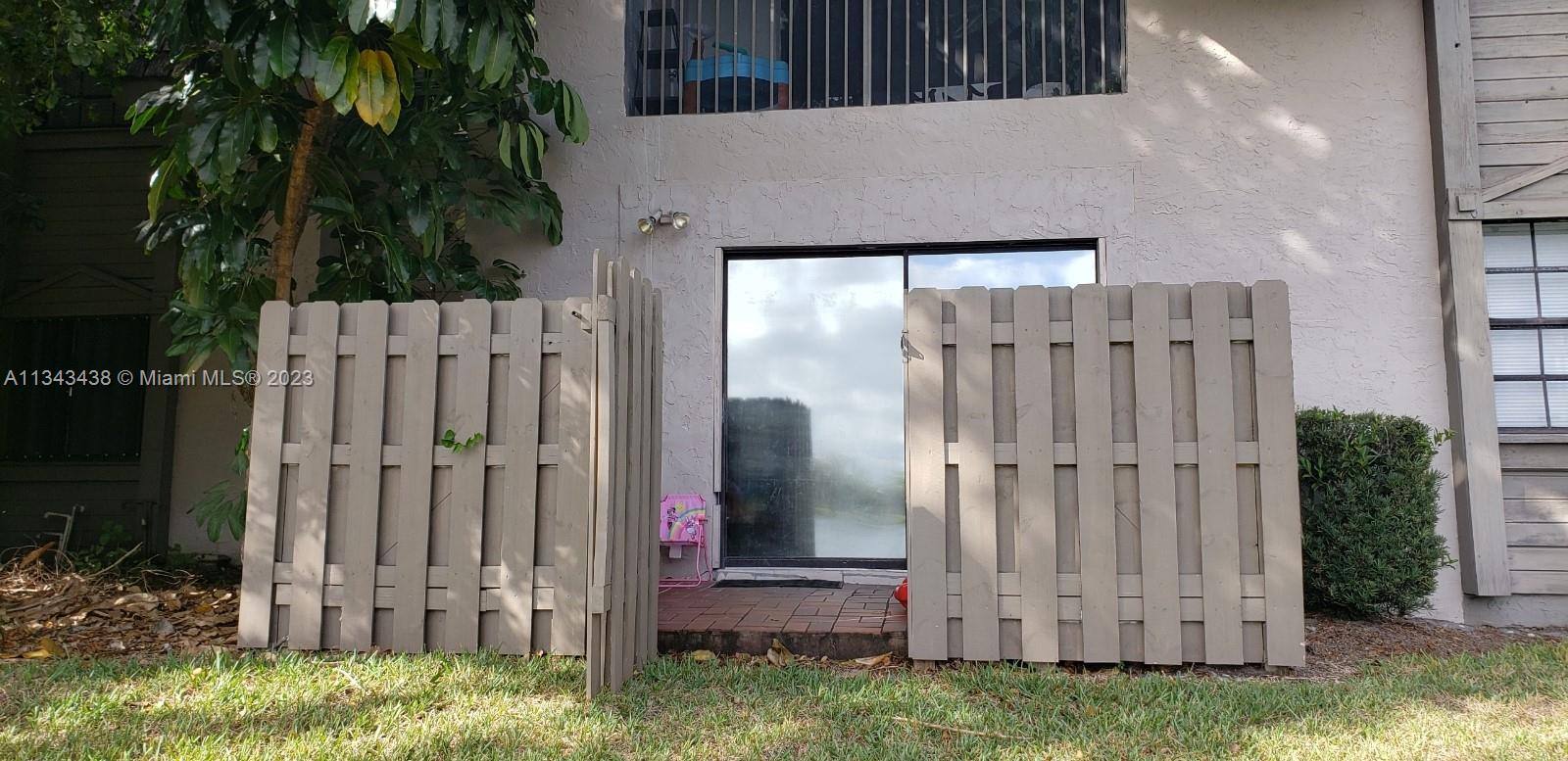 GRENADIER LAKES AT WELLEB - Residential