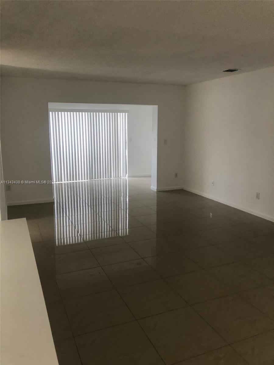 GRENADIER LAKES AT WELLEB - Residential