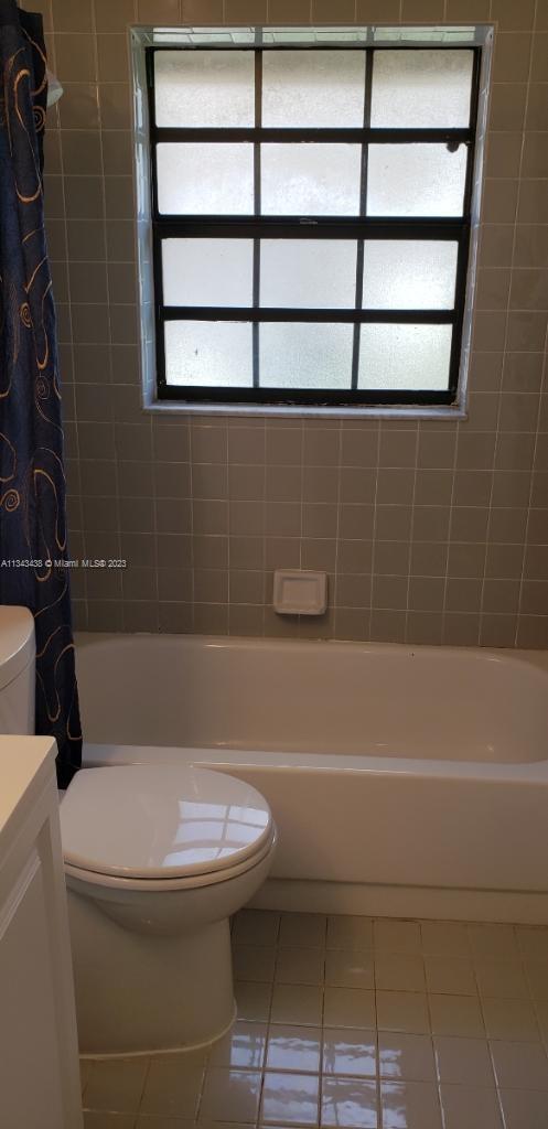 GRENADIER LAKES AT WELLEB - Residential