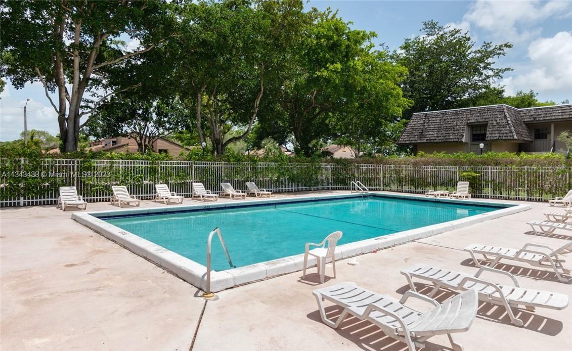 GRENADIER LAKES AT WELLEB - Residential