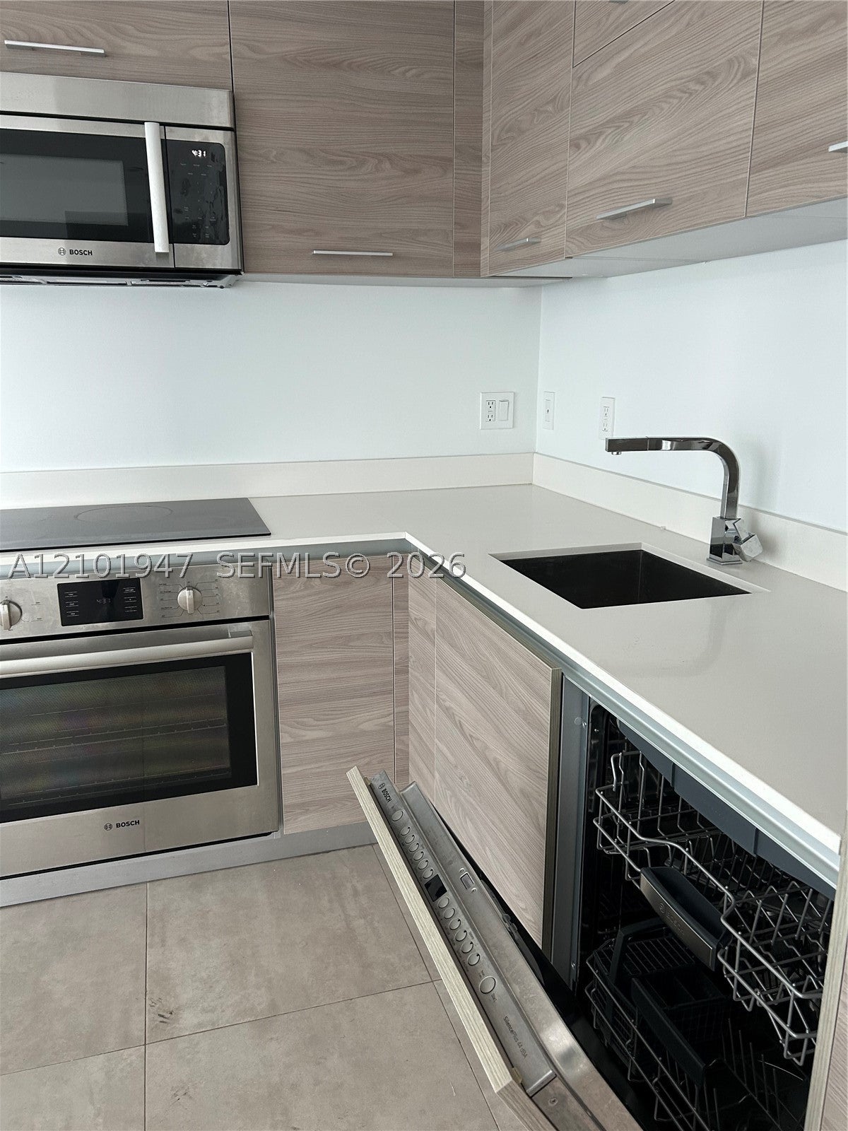 1300 S Miami Ave 1607