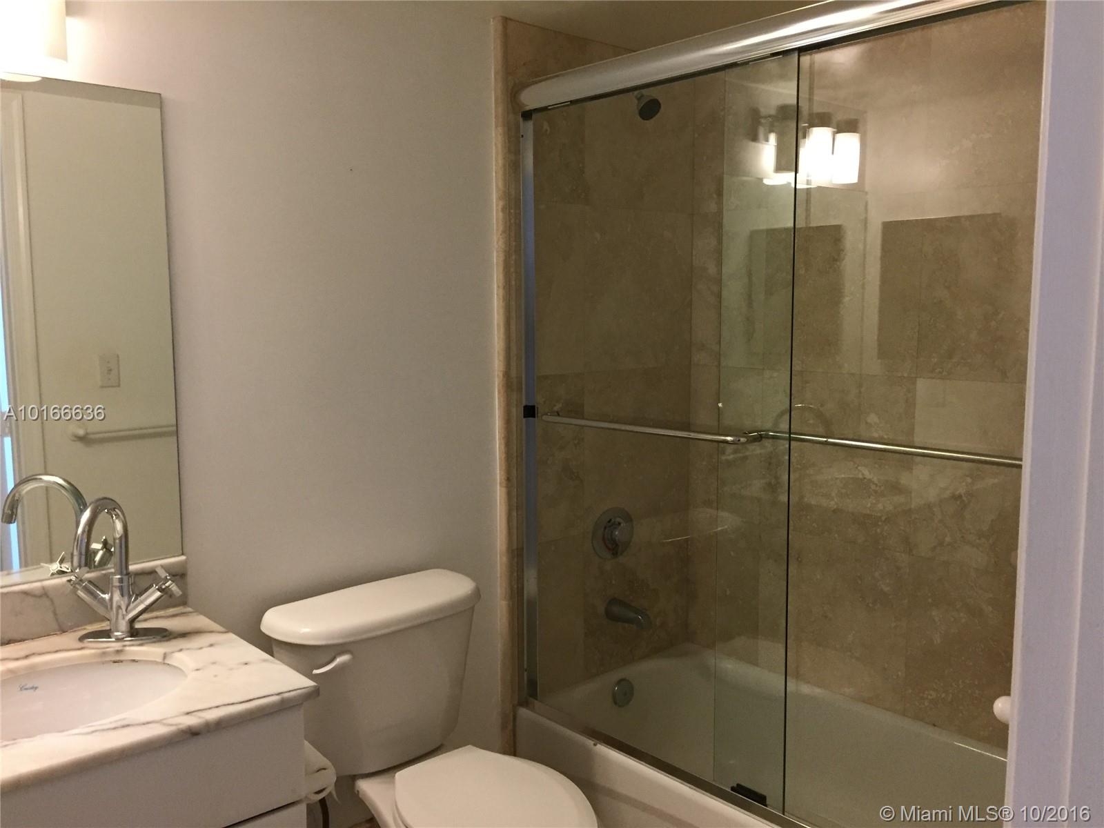 Club At Brickell Bay Plaz - Residential Lease